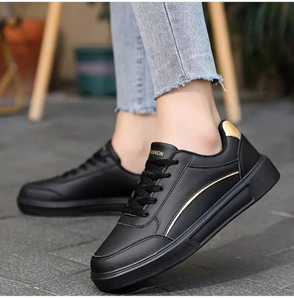 รองเท้าผ้าใบผู้หญิงสีขาวแบบลำล - Women'S Shoes Hey Dude บทวิจารณ์และราคา